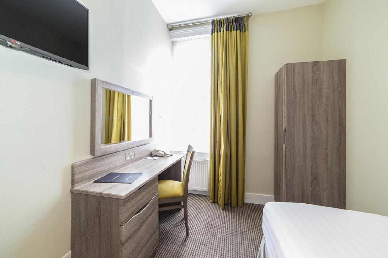 Hotel Phoenix