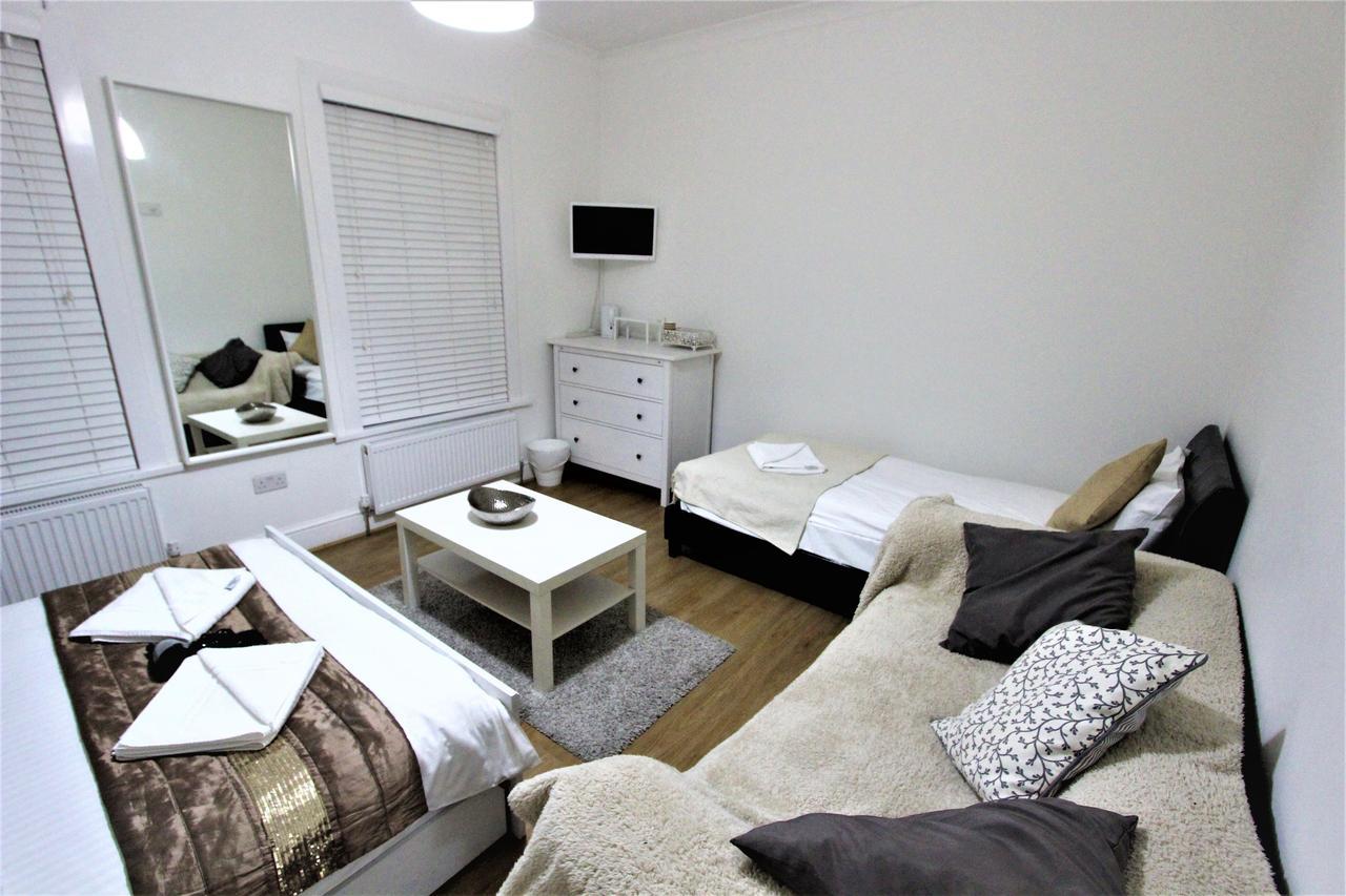 Guest house Leyton London