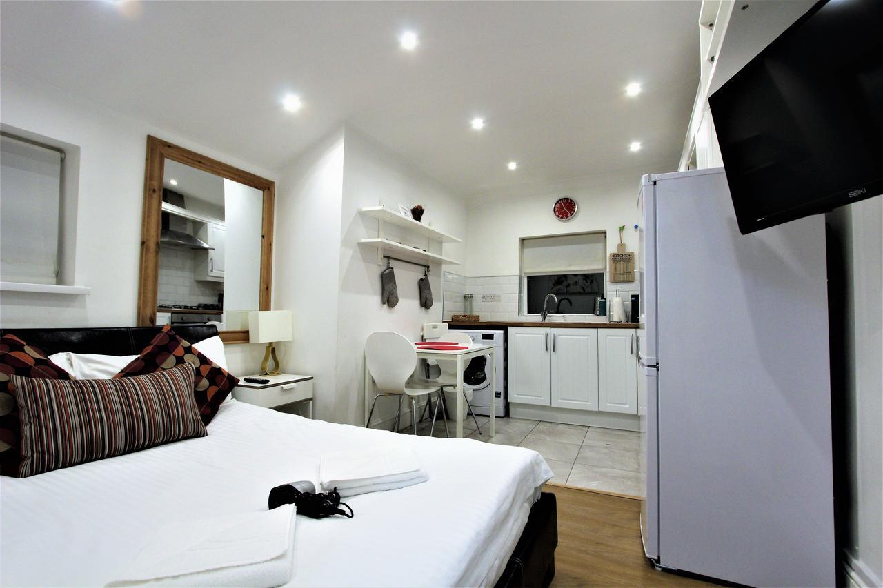 Guest house Leyton