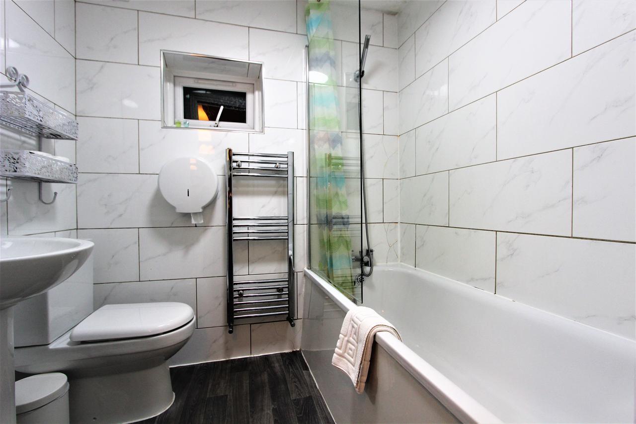 Leyton Guest house *