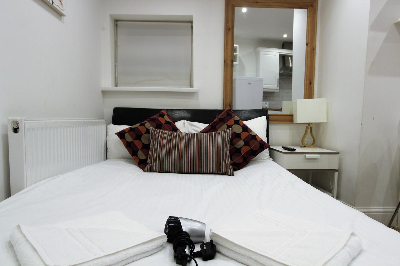 Leyton Guest house *