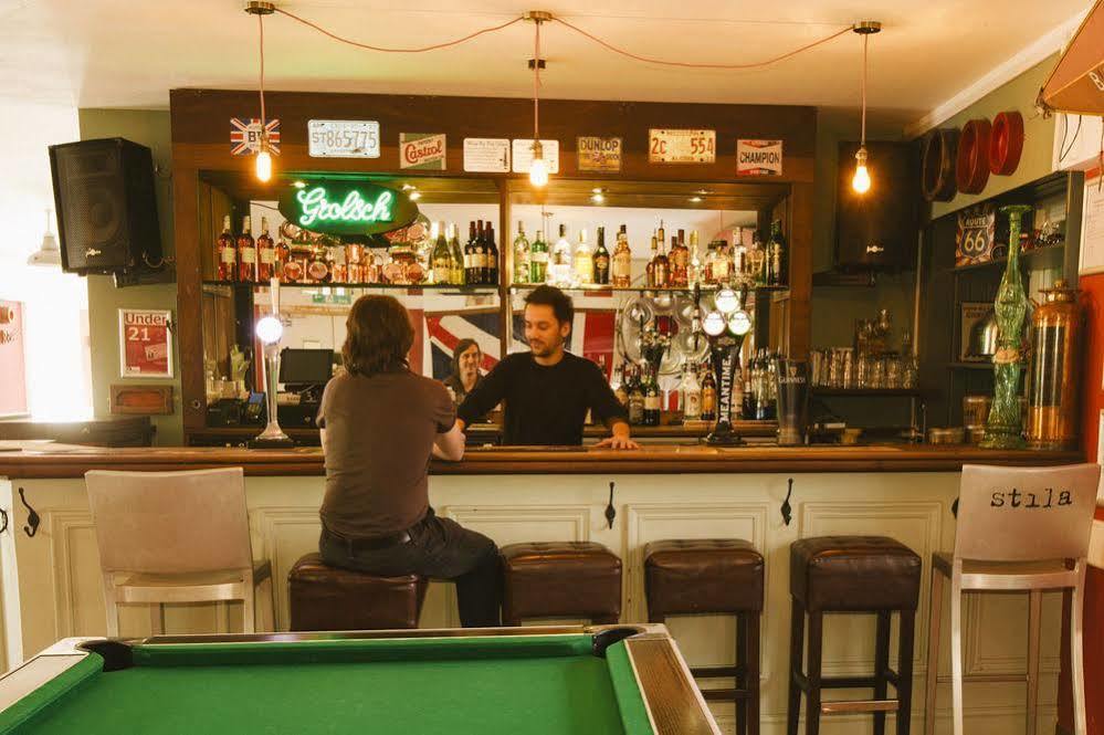 Hostel Palmers Hillspring At Willesden London