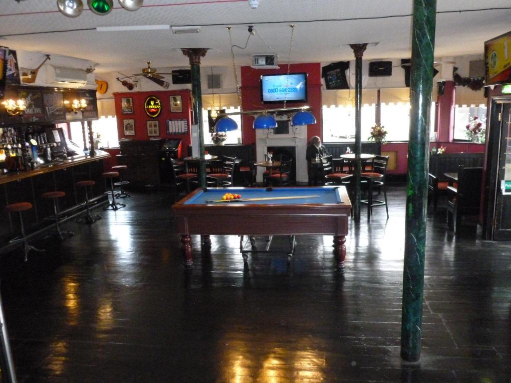Kro Cart And Horses London