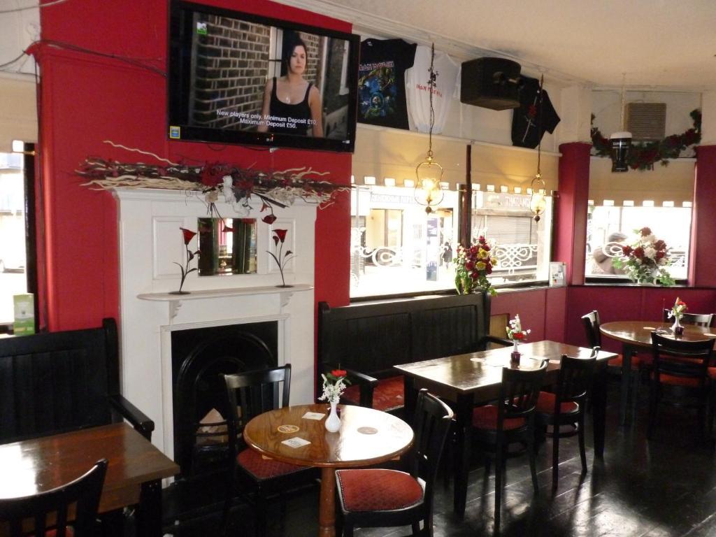 Cart And Horses Kro 3*