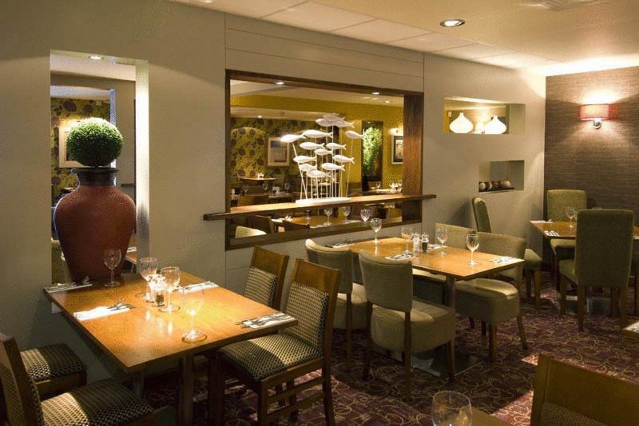 Premier Kensington Hotel 3*