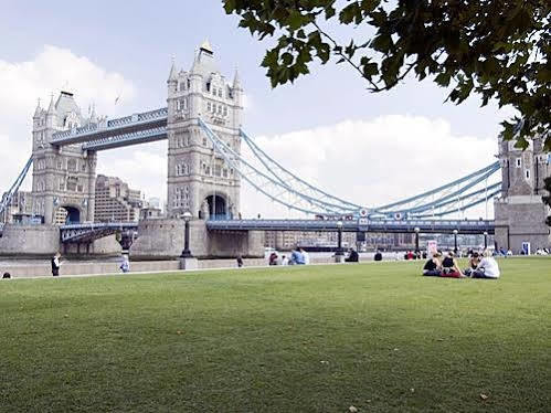 Gate House Apartments, Towerbridge Apartment *