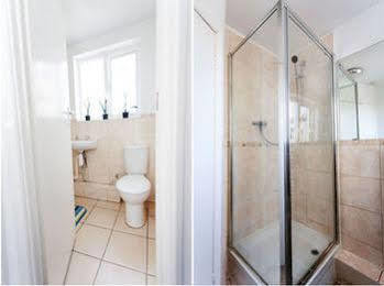 Camden Bed & Breakfast 3*