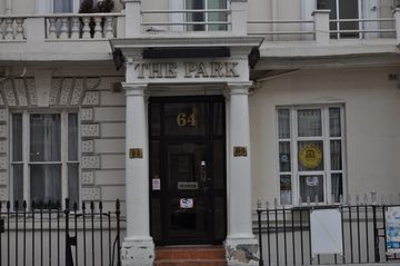 Park Hotel 2*