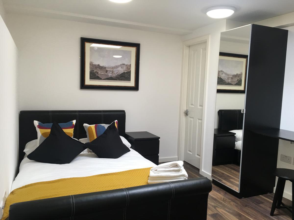 Hotell W12 &