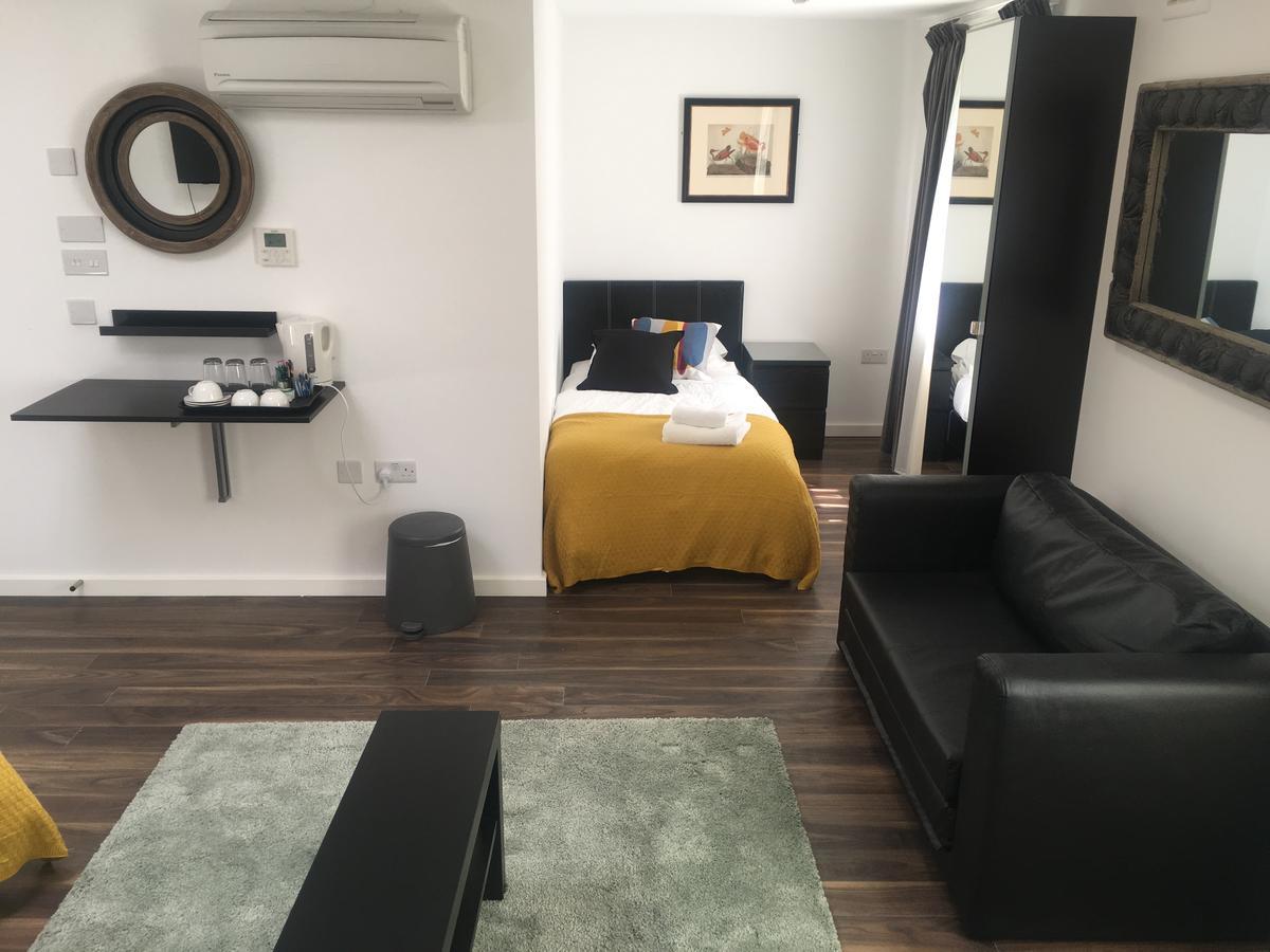 Hotell W12 &