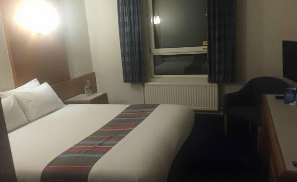 Hotell Travelodge Farringdon 3*