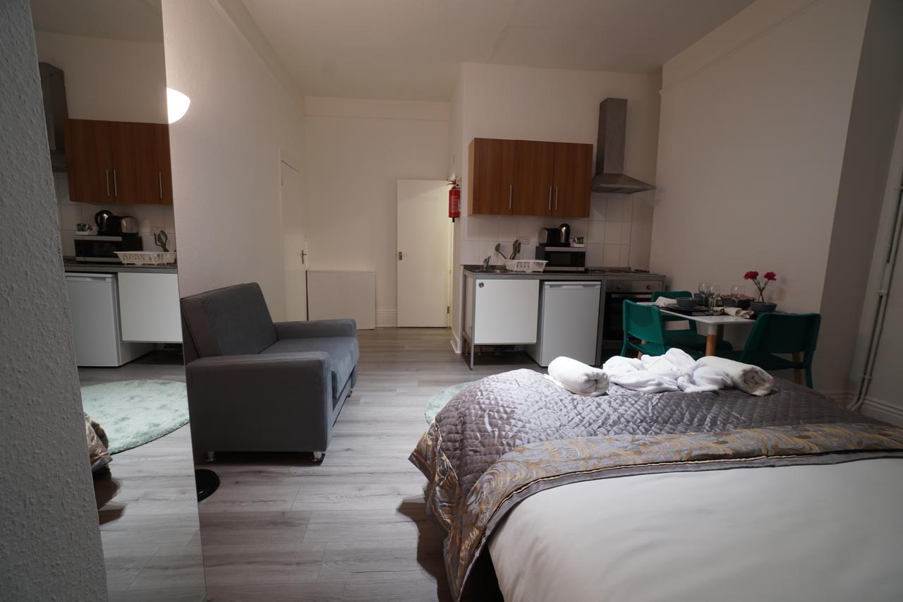 Queen Park Apartment