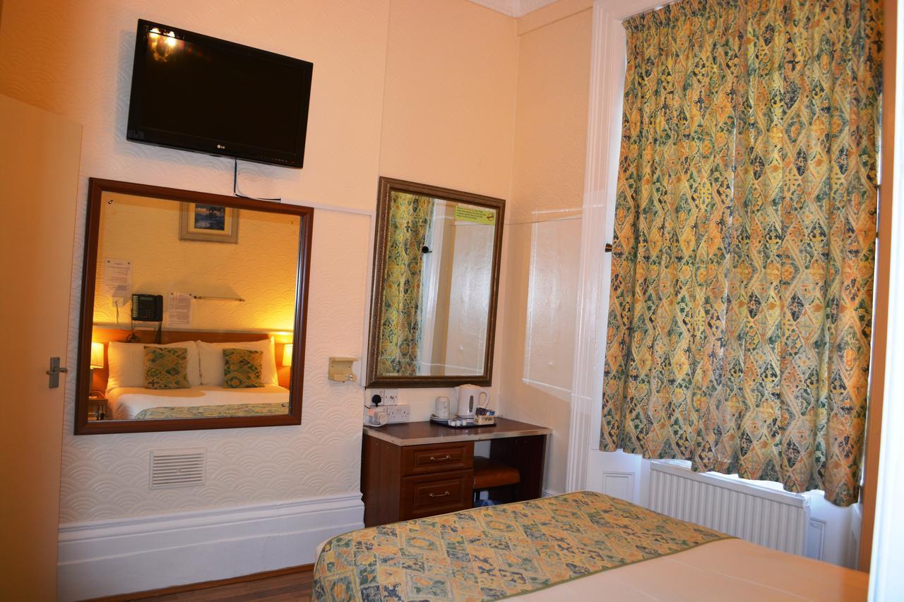 Falcon Hotell