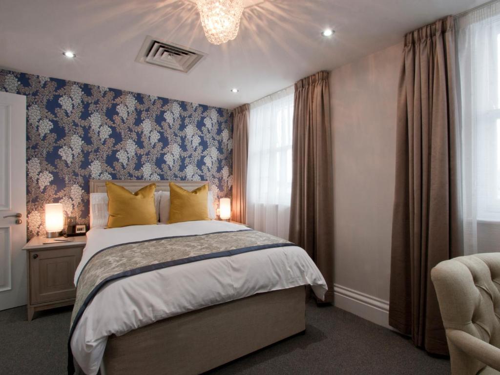 W12 Hotel 4*