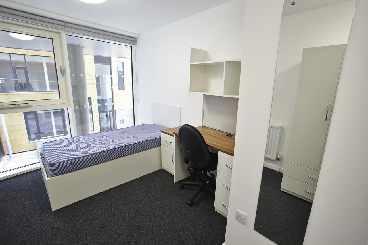 Appartement Daniel Defoe Hall Of