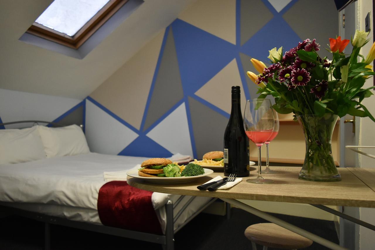 Olympus Nirvana Hotel London