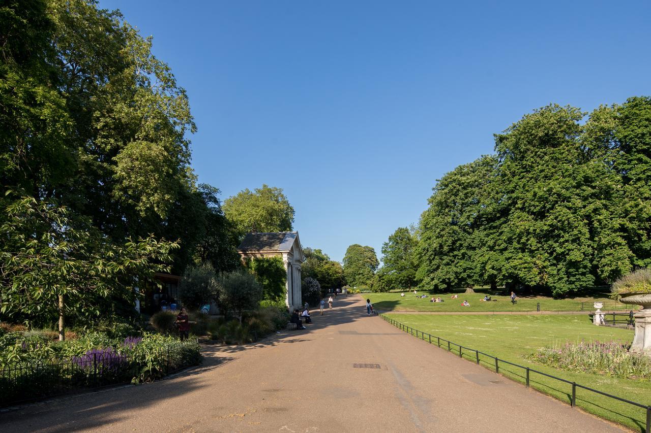 Lancaster Gate Hyde Park By Collection *