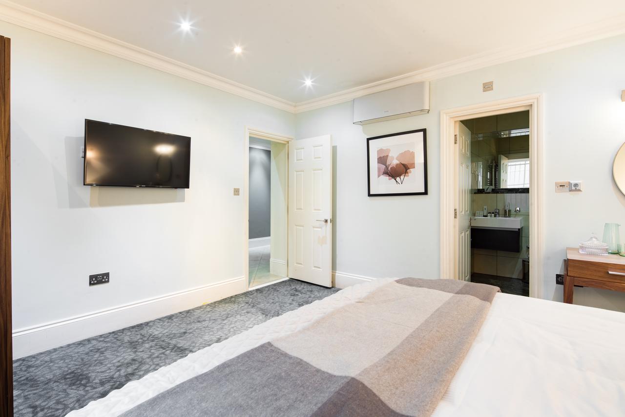 Lancaster Gate Hyde Park By Collection