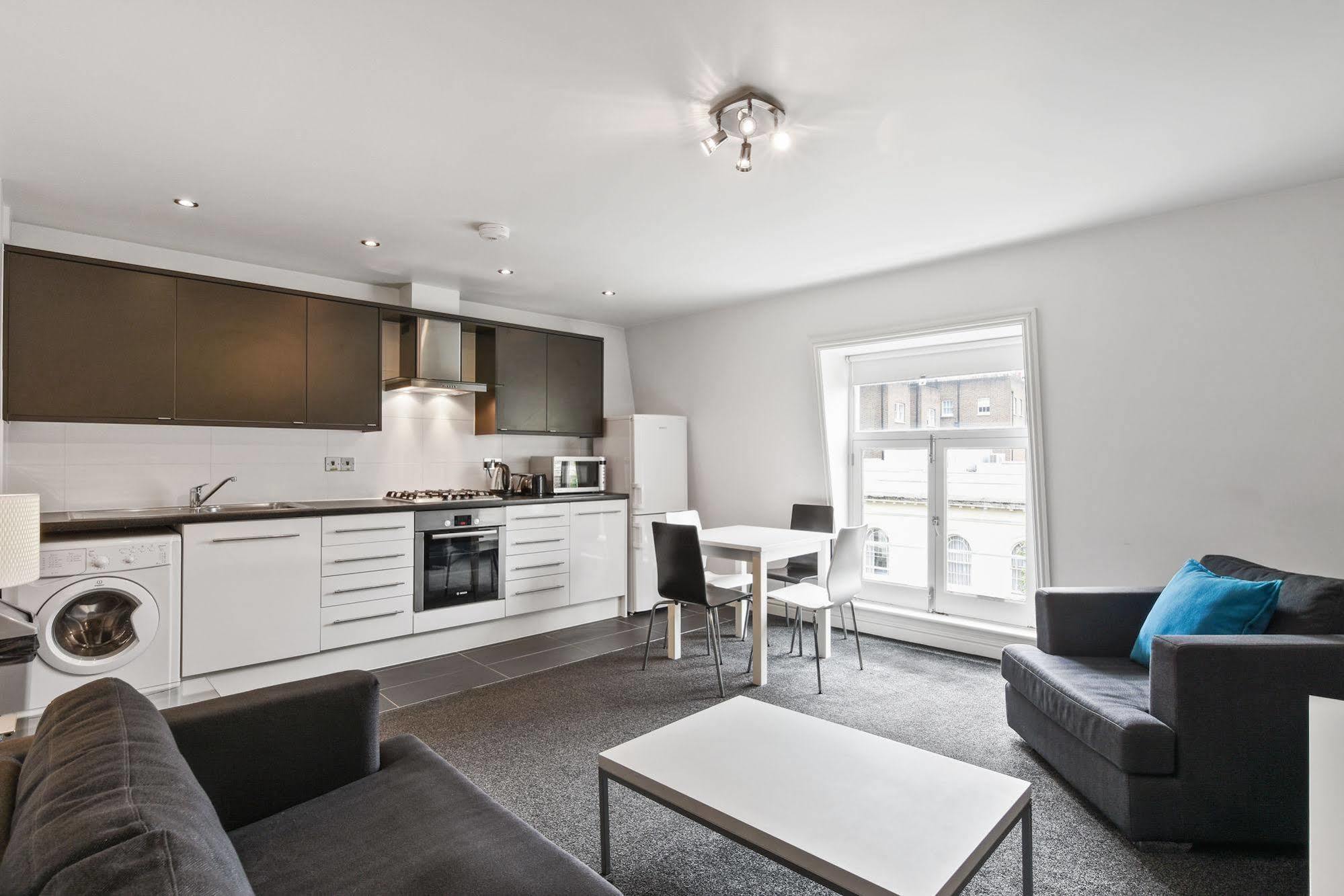 Inverness Place Lejlighed *