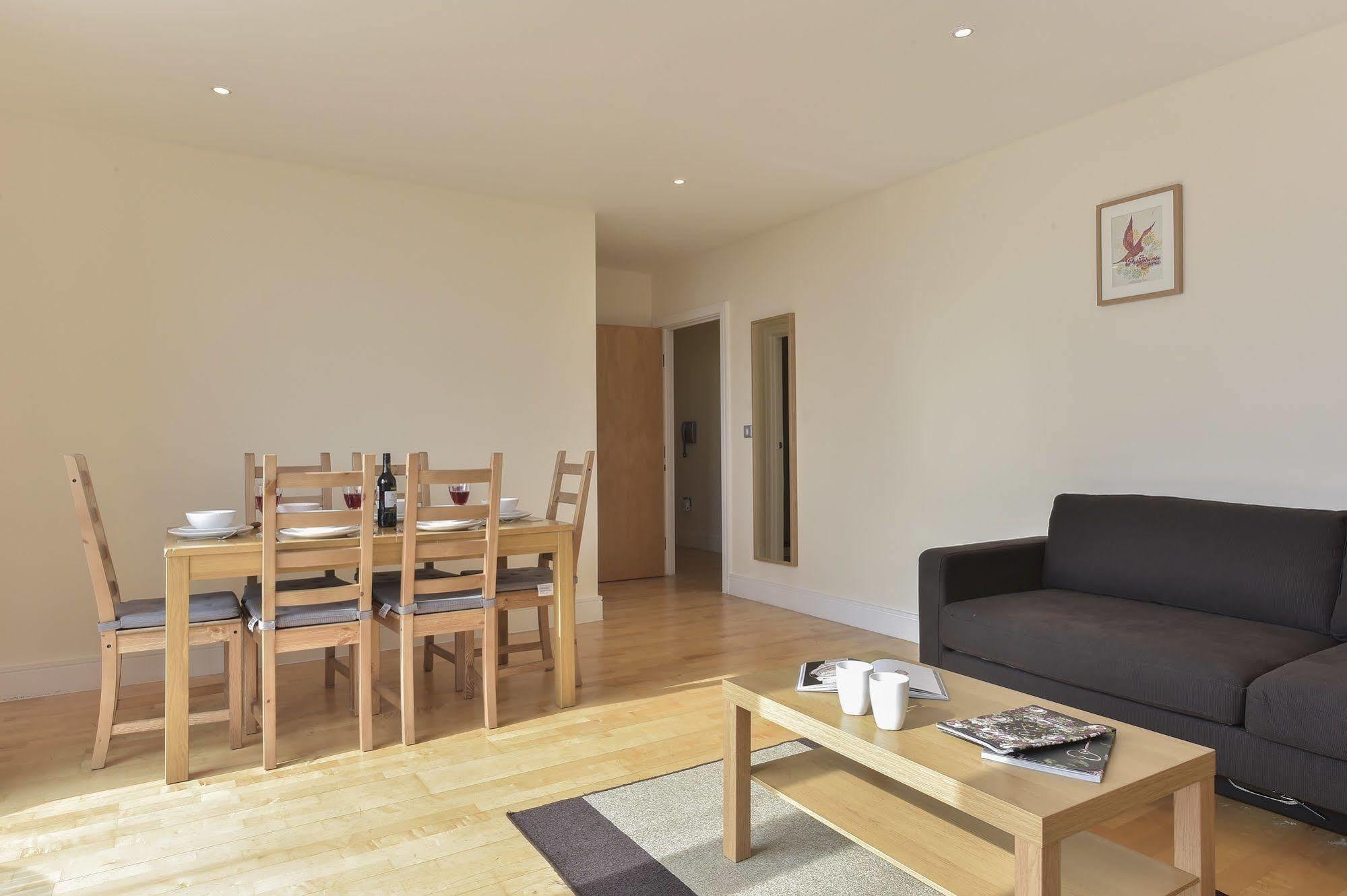 Beautiful 4-bedroom Flat In Bridge/borough! Apartment London
