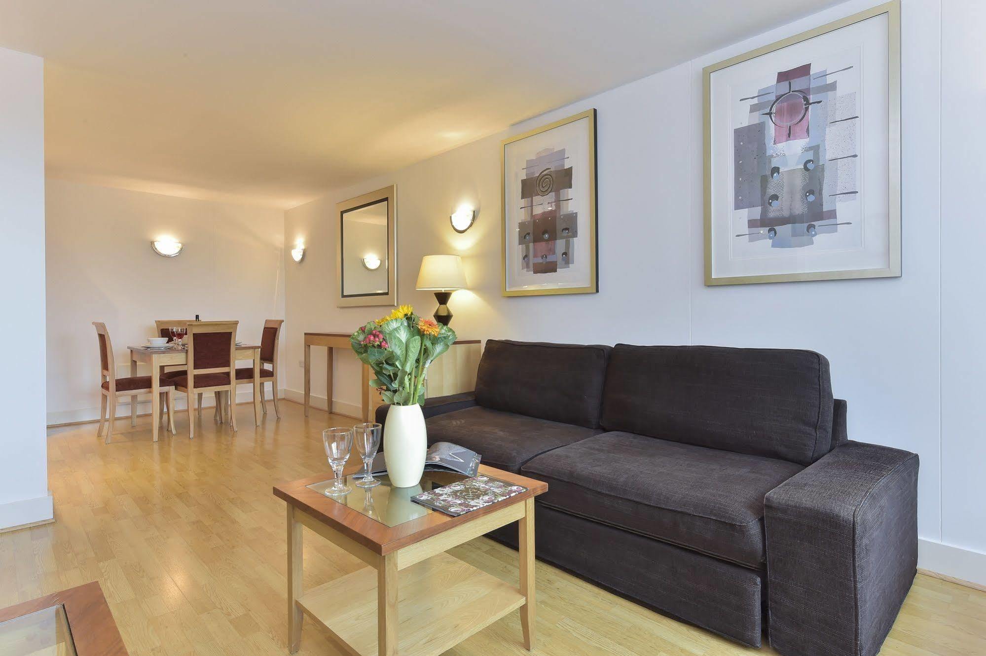 Beautiful 4-bedroom Flat In Bridge/borough! Lägenhet London