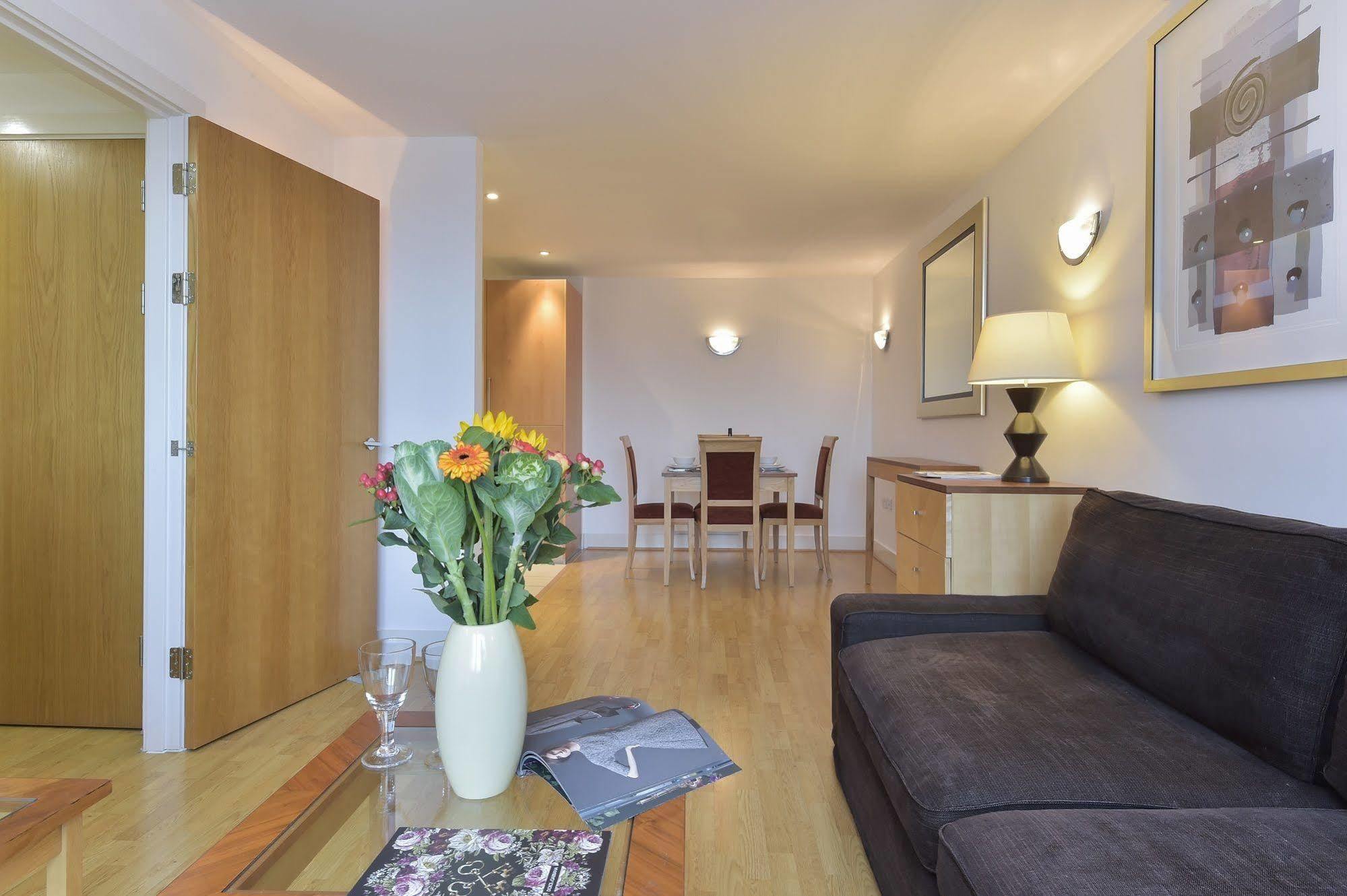 Lägenhet Beautiful 4-bedroom Flat In Bridge/borough! *