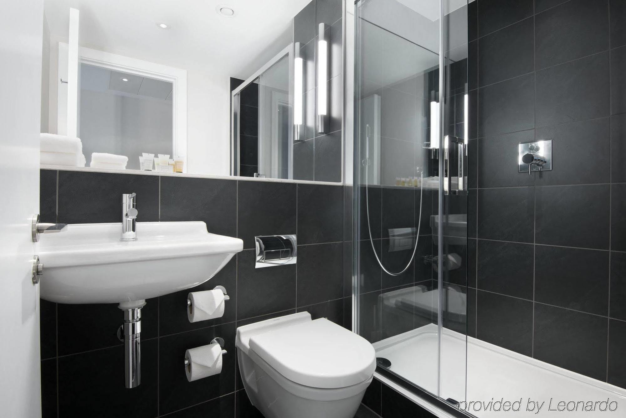 The Resident Soho 4*