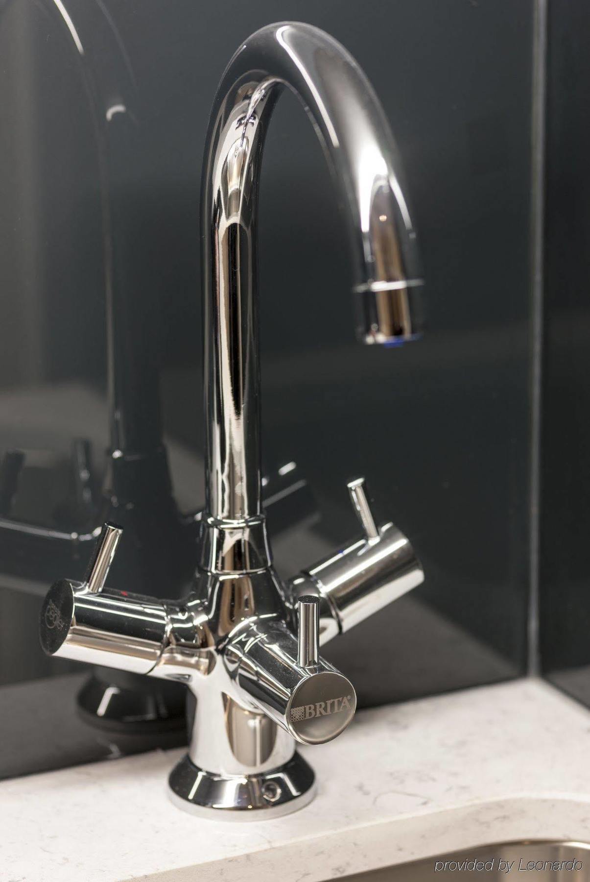 The Resident Soho Hotel 4*