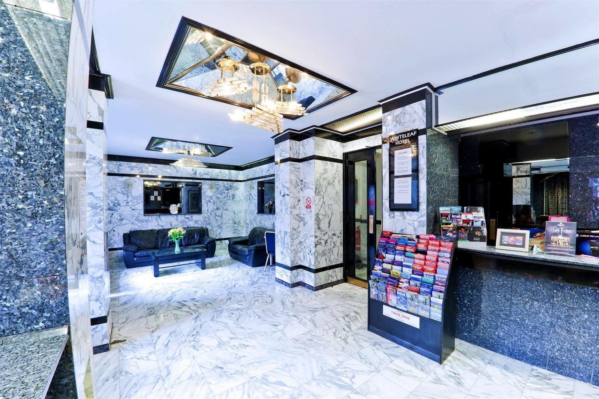Whiteleaf Hotell