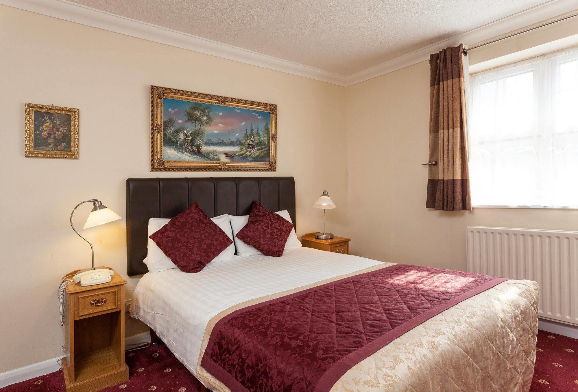 Hotel Roseview Alexandra Palace 3*