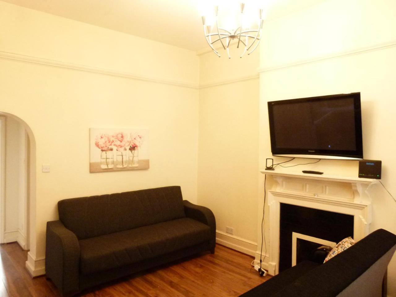 Beautiful Family Barons Court London