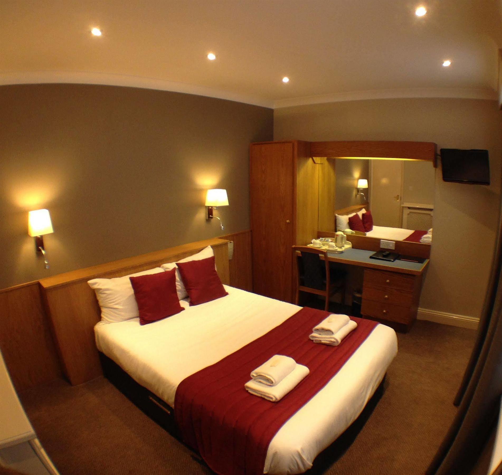 Columbus Hotel London