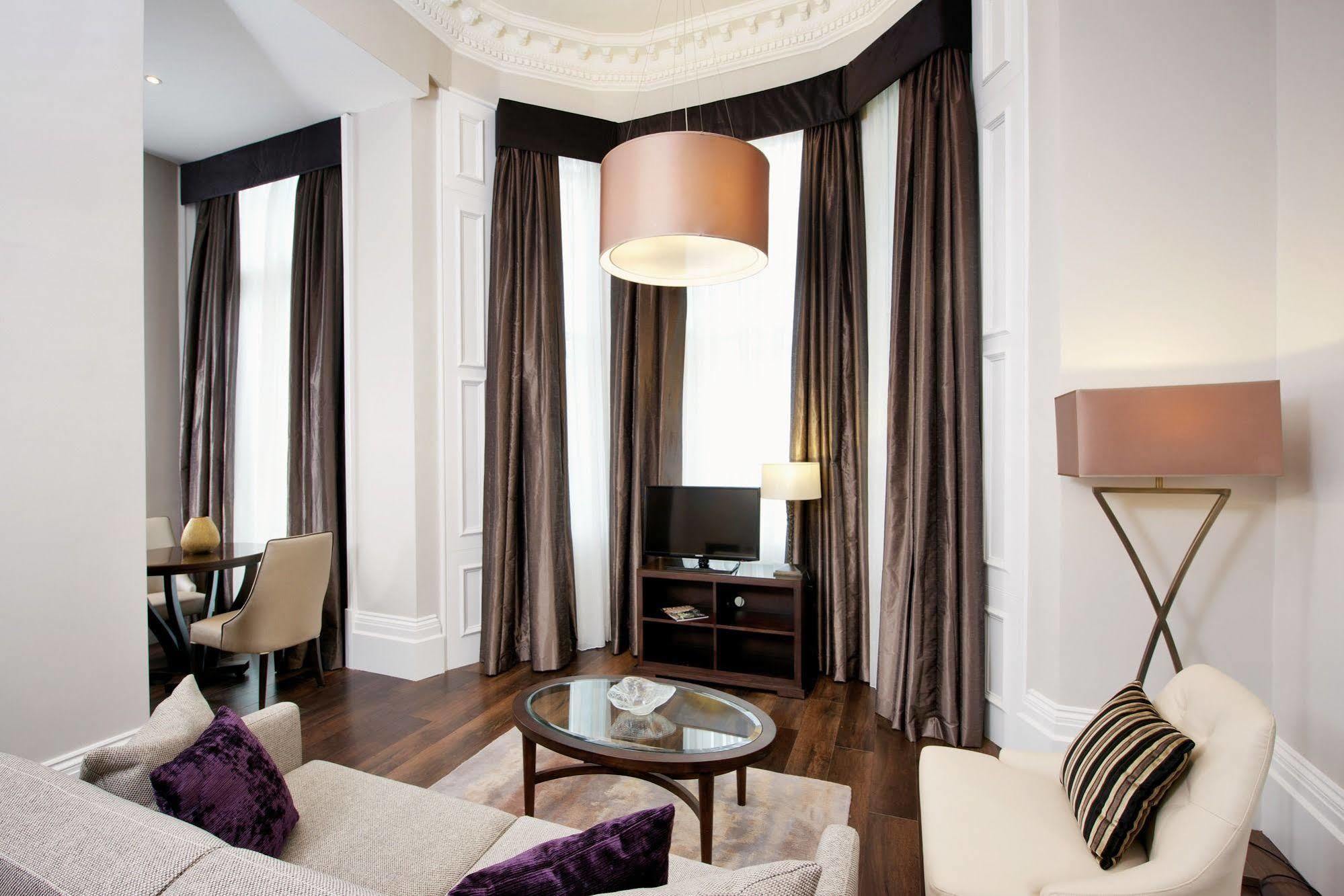 Aparthotel Fraser Queens Gate 4*