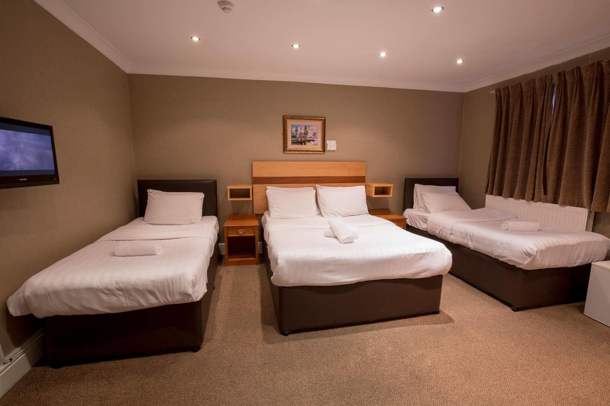 Hotel Newham 2*