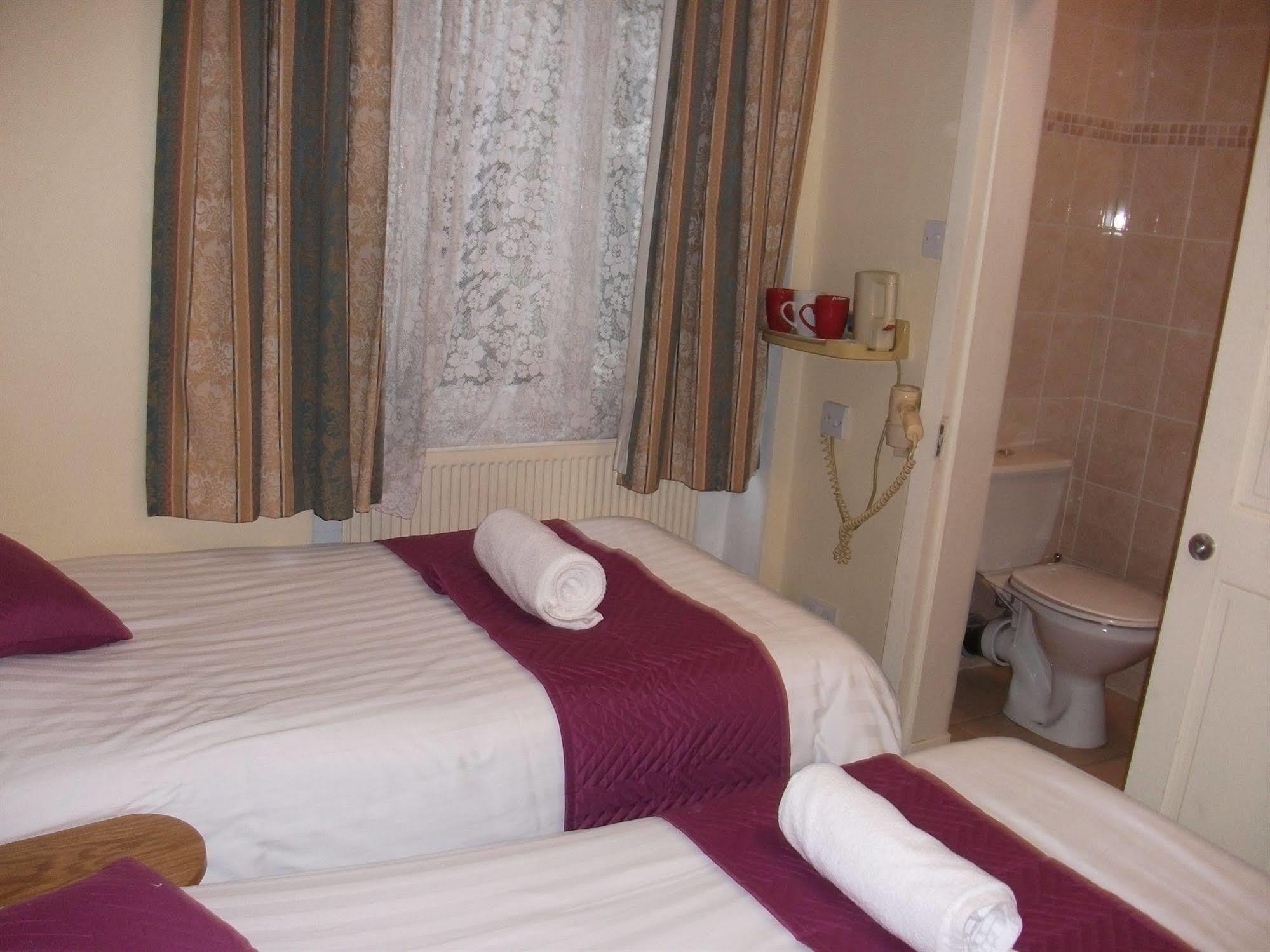 Oyo Bakers Hotel London Victoria