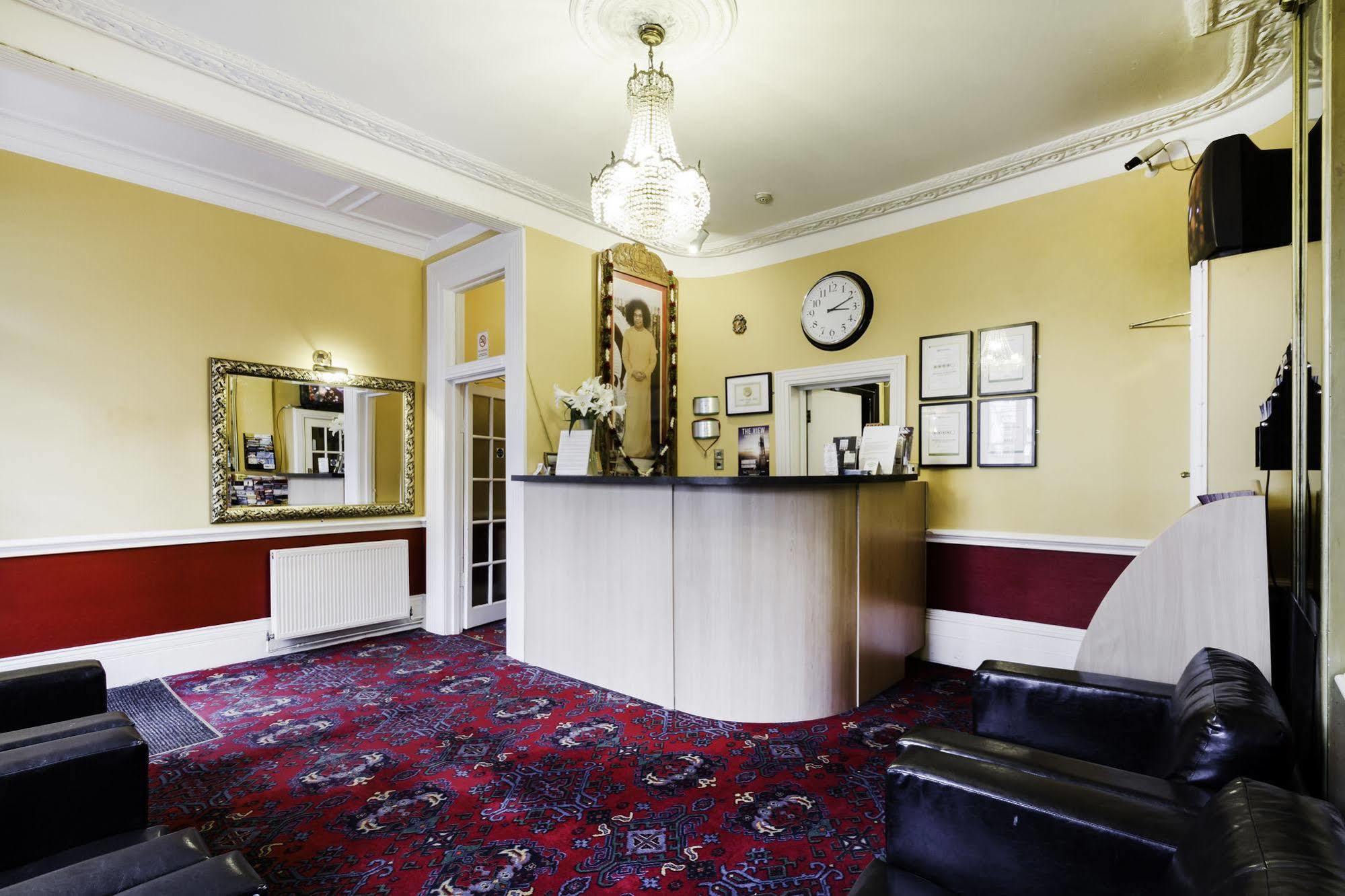 Tudor Court 3* Londen