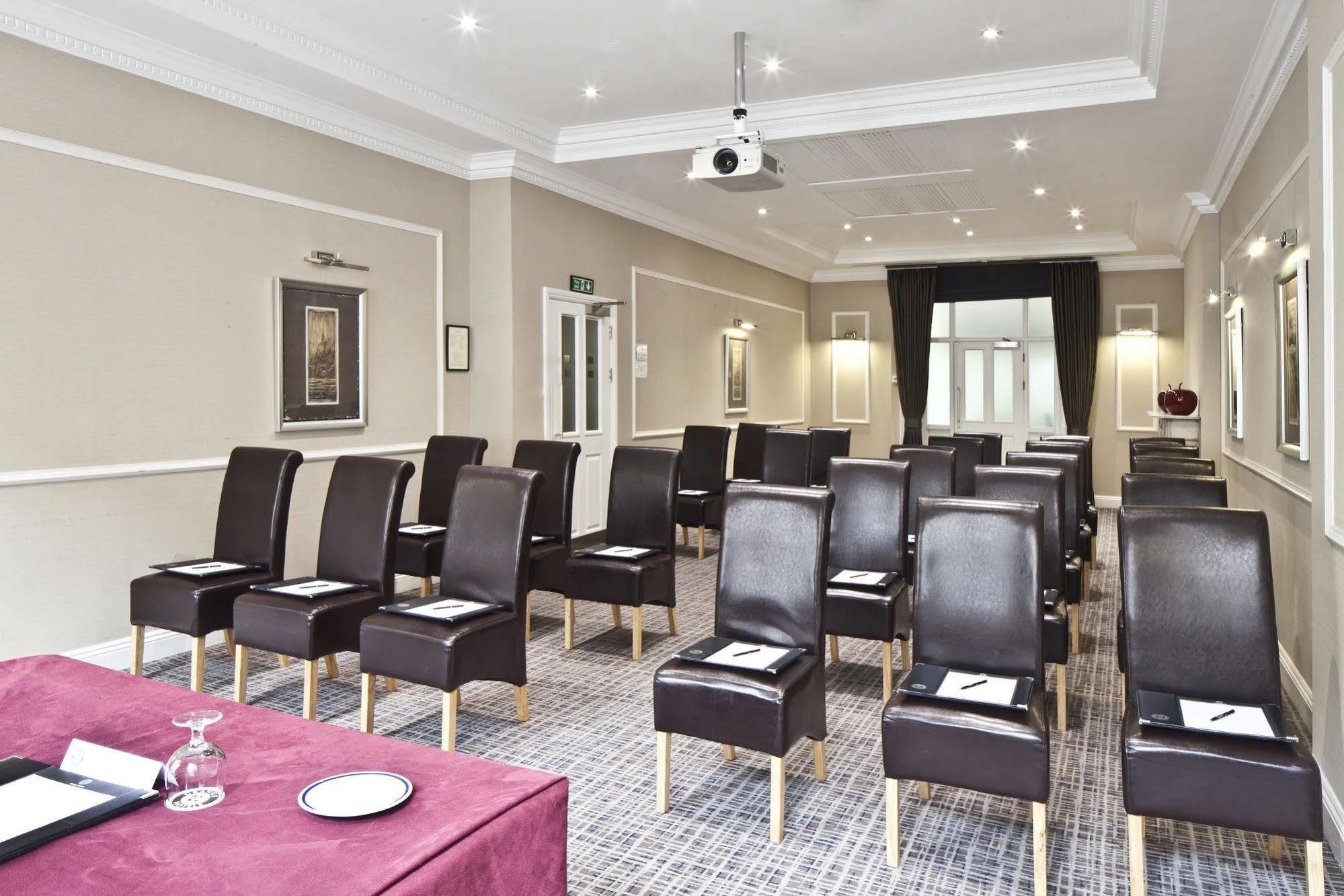 Grange Beauchamp Hotel 4*