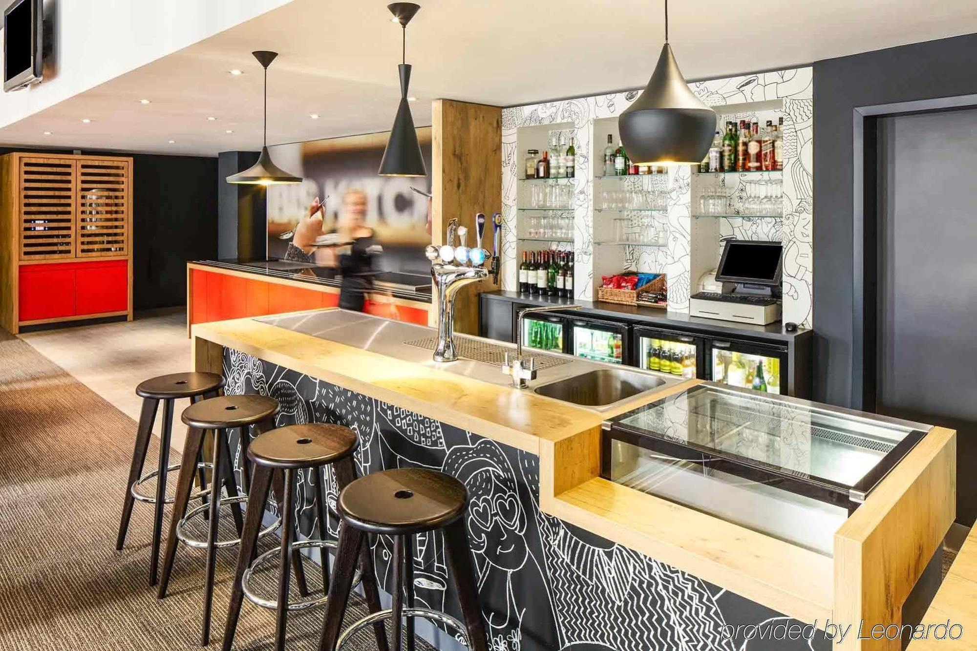 Ibis Stratford Hotell 3*