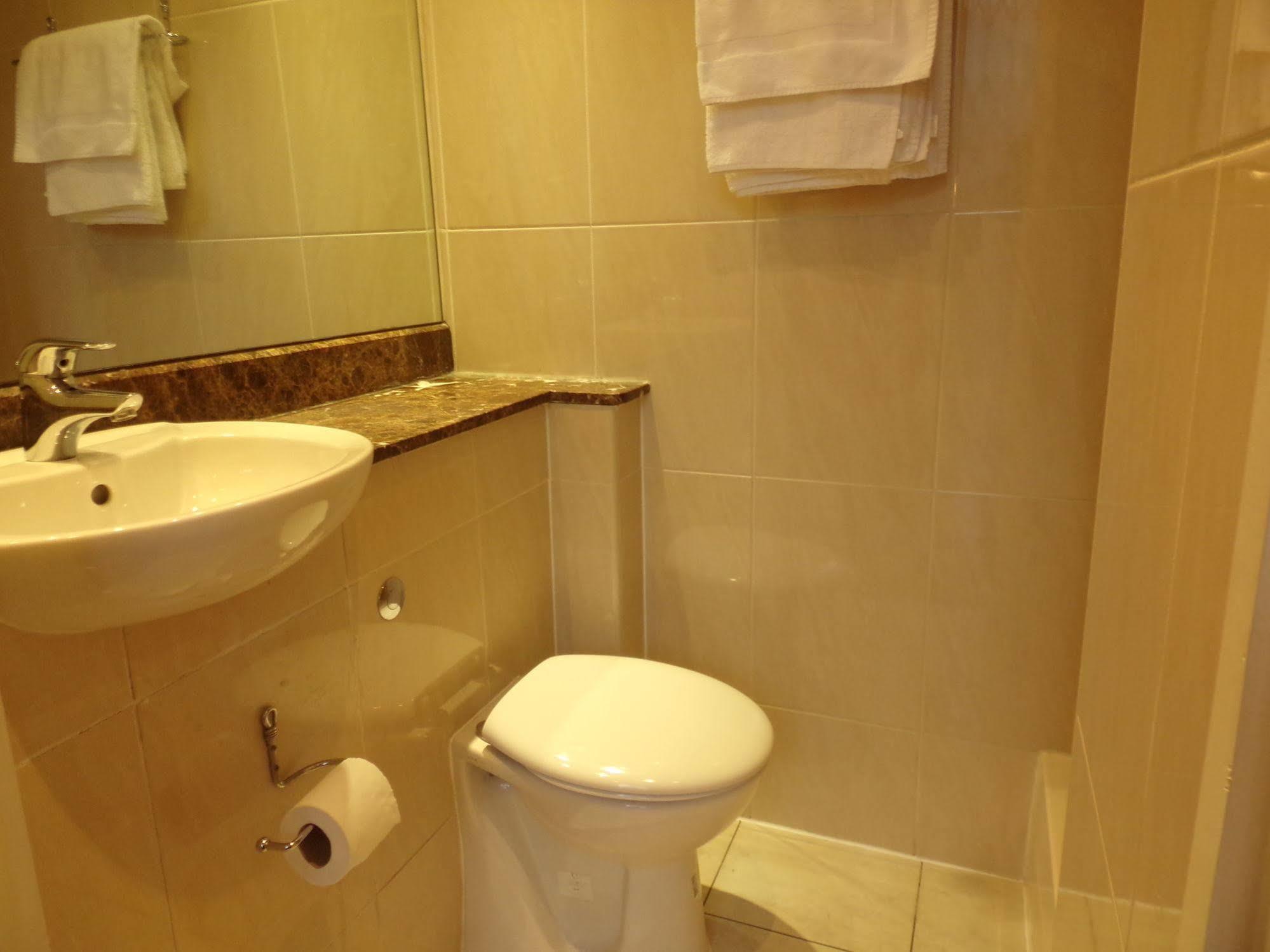 Wedgewood Hotell 2*