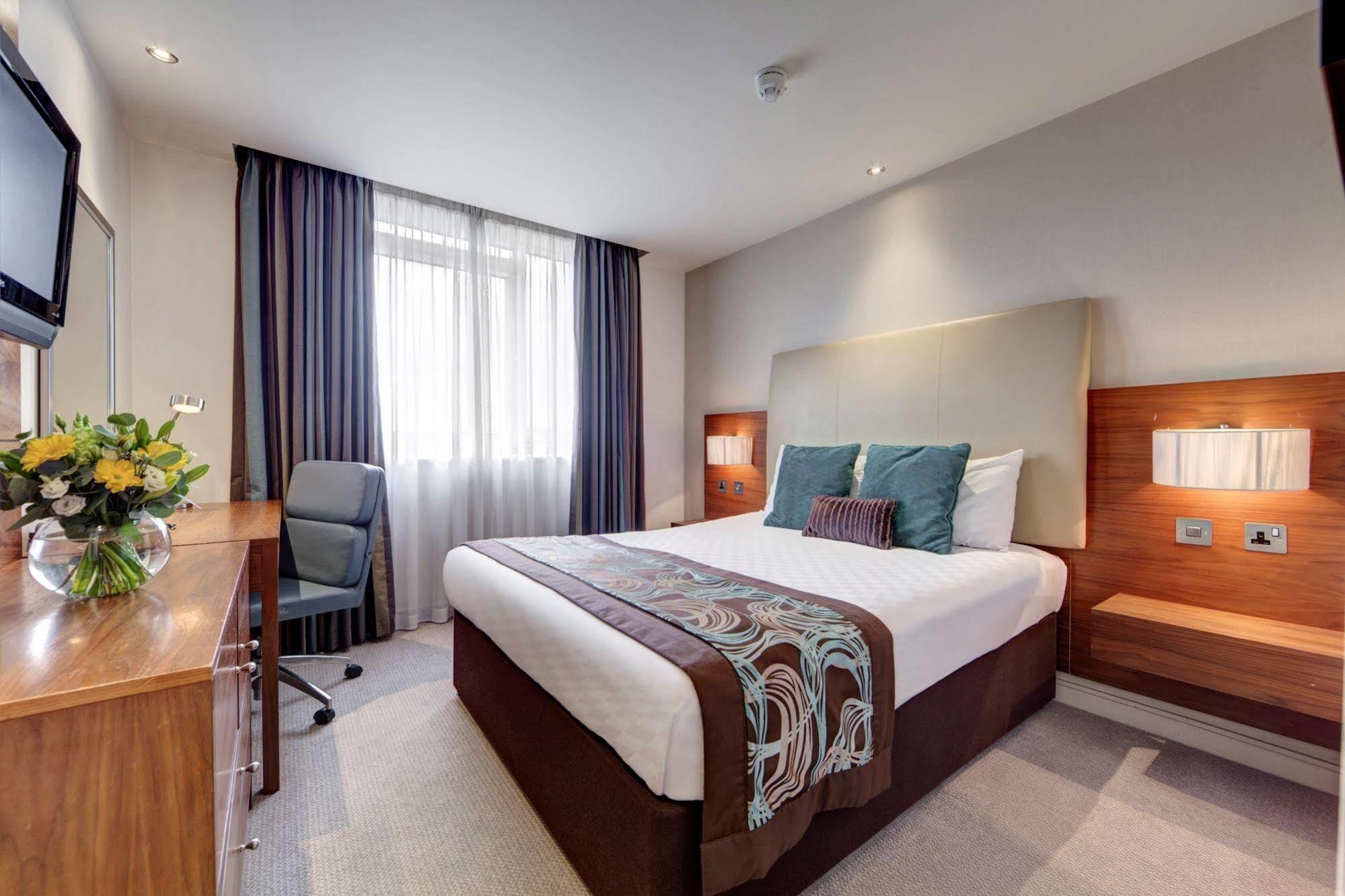 Hotel Thistle Hyde Park Kensington Gardens 4*