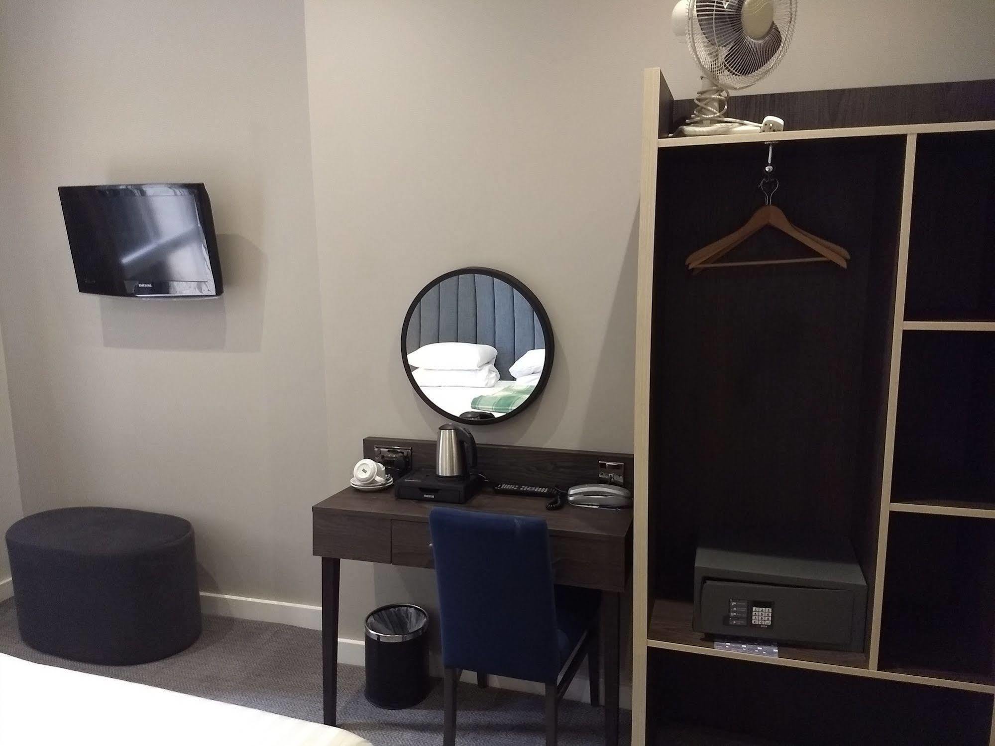 Garden Court Hotell