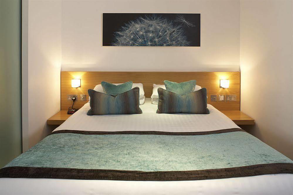 Hotel By Marriott Kensington 4*