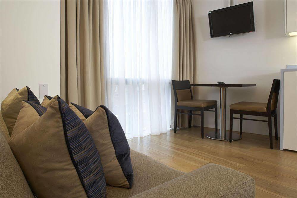By Marriott Kensington