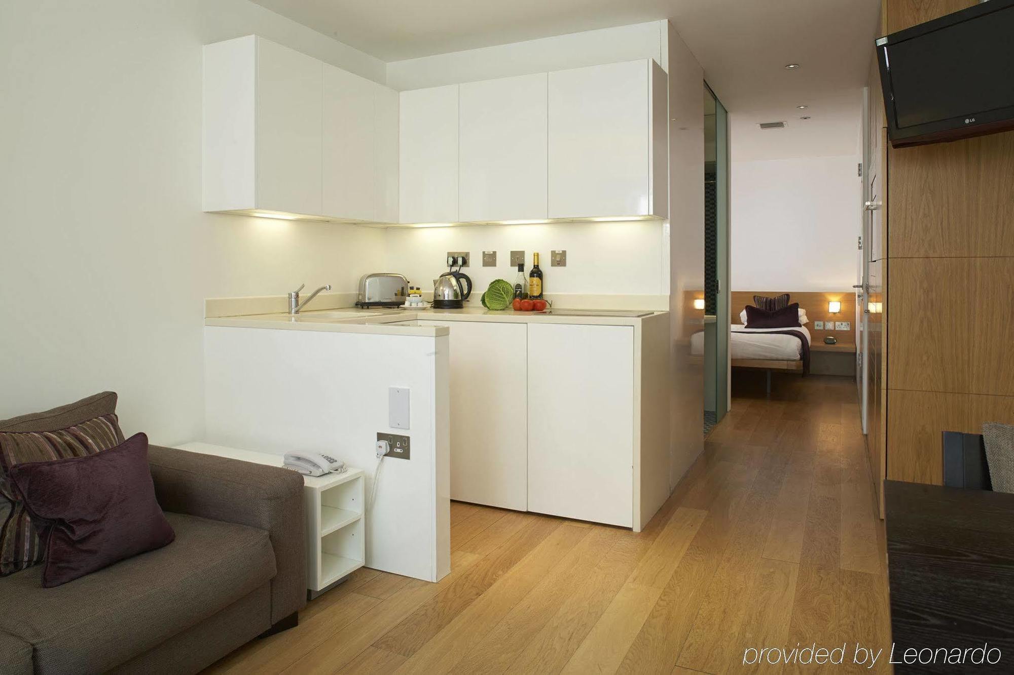 Hotel By Marriott Kensington Londen