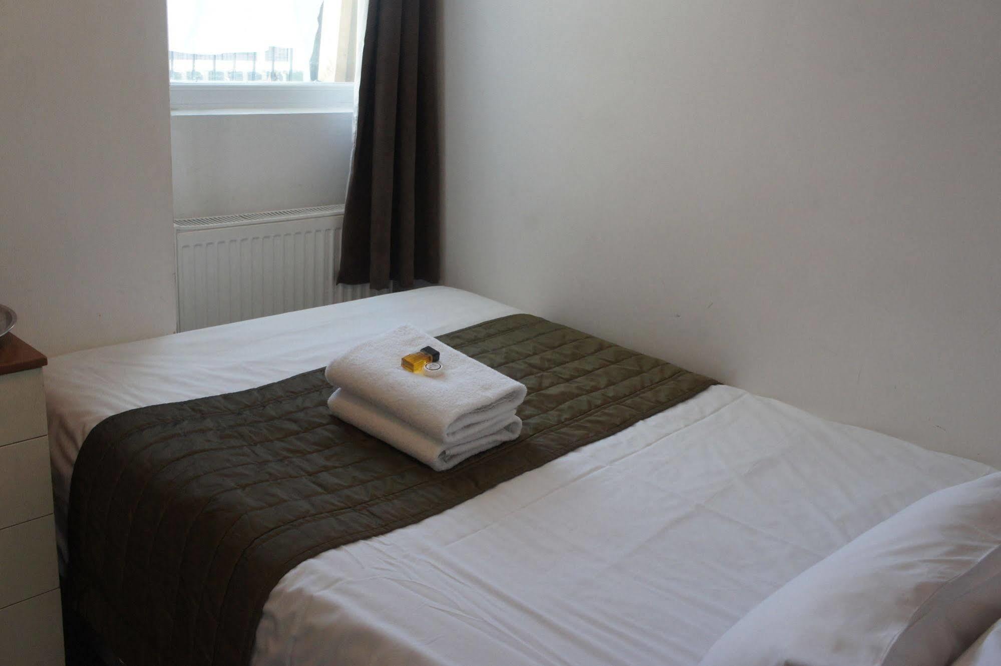 Plaza 3* London