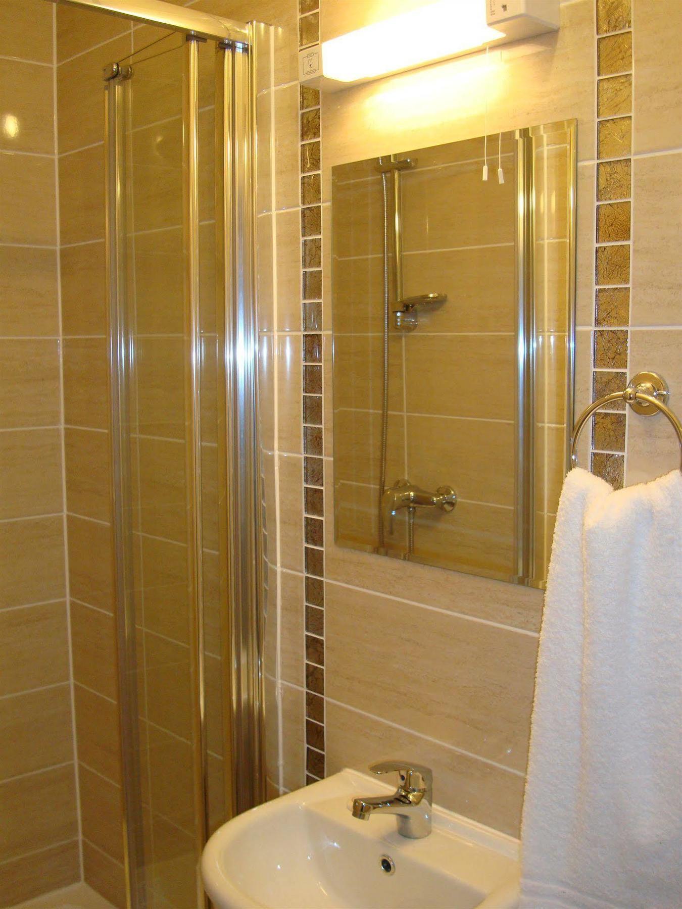 Pearl Hotell London