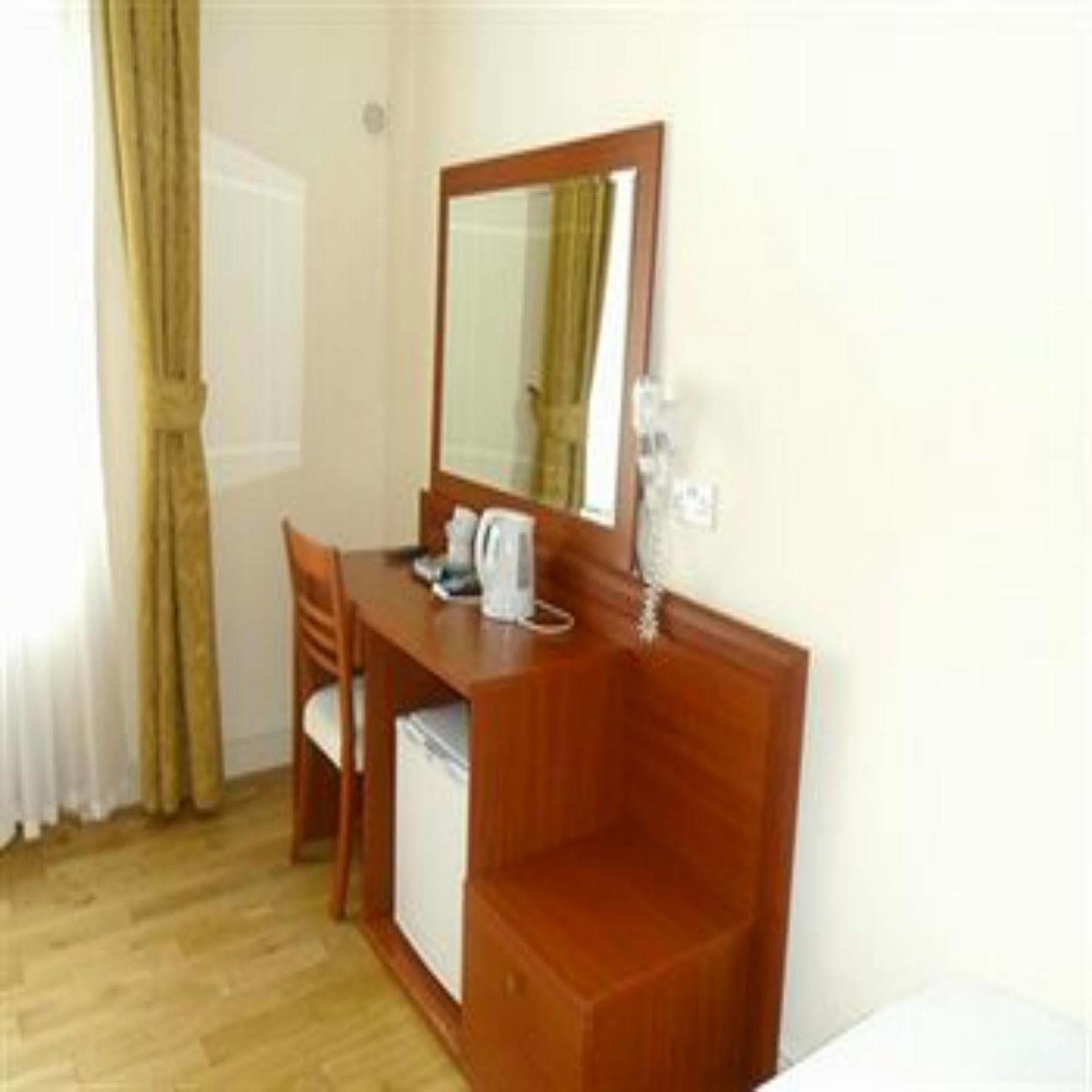 Hotell Camden Belmont 3*