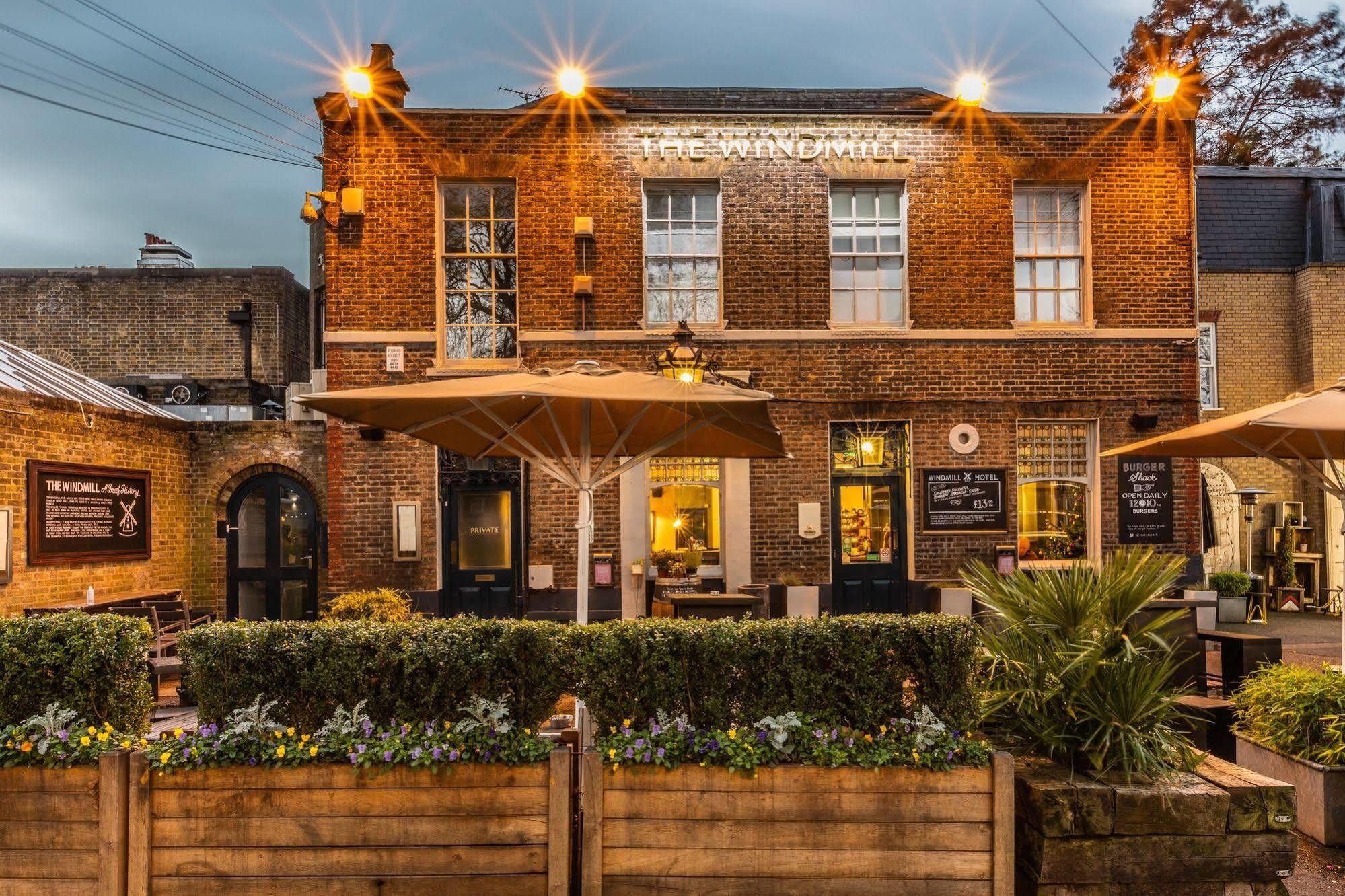 The Windmill On The Common 3* Londres