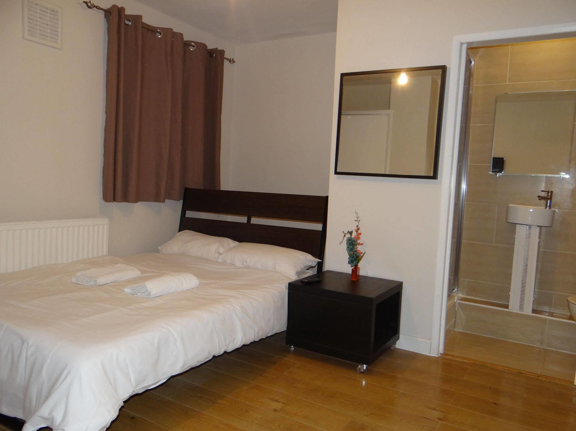 51 Vallance House Hotel