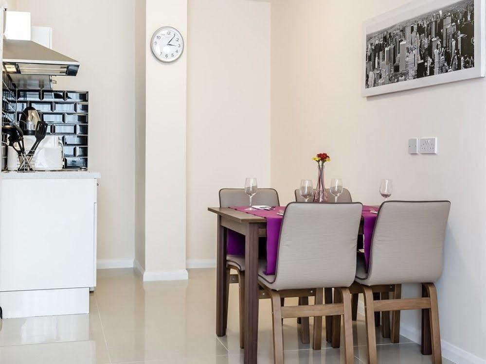 Commercial House 4*